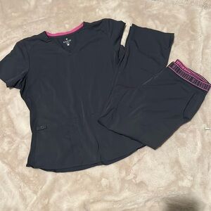 Medcouture Touch Scrubs, top size large and bottom size MP. Dark gray color.